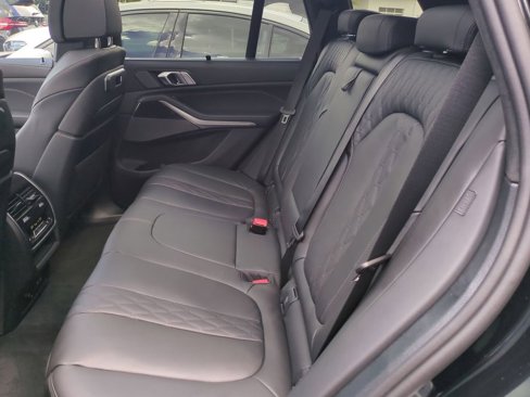 New 2026 BMW X5 xDrive40i w/ Executive Package image 13