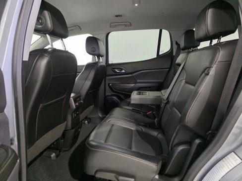 Used 2023 GMC Acadia SLT image 19