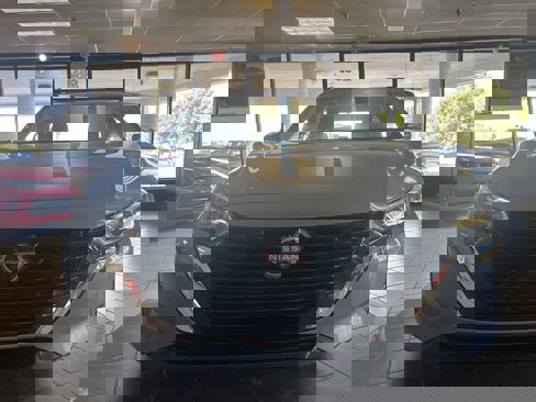 Used 2024 Nissan Sentra SV image 3