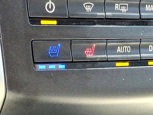 Used 2017 Lincoln MKC Reserve w/ Lincoln MKC Climate Package image 28