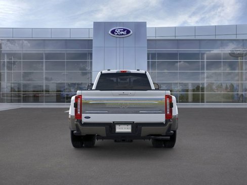 New 2026 Ford F350 4x4 Crew Cab DRW Super Duty image 5