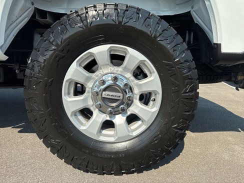 Used 2024 Ford F250 XLT w/ FX4 Off-Road Package image 13