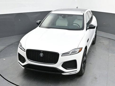 New 2026 Jaguar F-PACE R-Dynamic S image 39