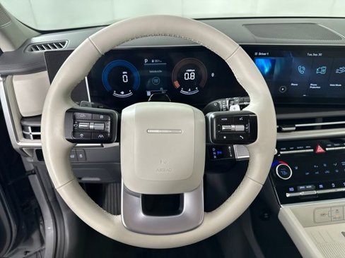 Certified 2025 Hyundai Santa Fe SEL image 42