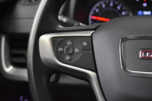 Used 2024 GMC Terrain SLE image 19