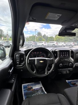 Used 2023 Chevrolet Silverado 1500 Custom image 11