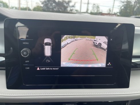 New 2025 Volkswagen Taos S image 20