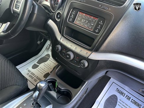 Used 2018 Dodge Journey SXT w/ Connectivity Group image 25