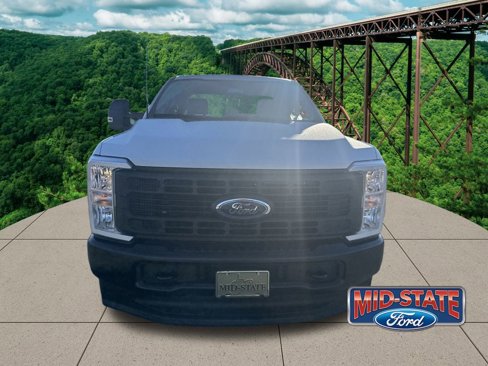 New 2026 Ford F250 XL image 2