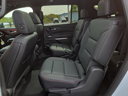 New 2026 Chevrolet Traverse Z71 w/ Enhanced Driving Package image 13