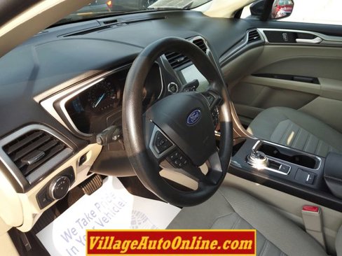 Used 2019 Ford Fusion SE image 20