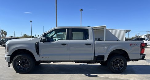 New 2026 Ford F250 4x4 Crew Cab Super Duty image 2