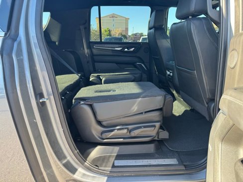 Used 2022 GMC Yukon XL Denali image 26