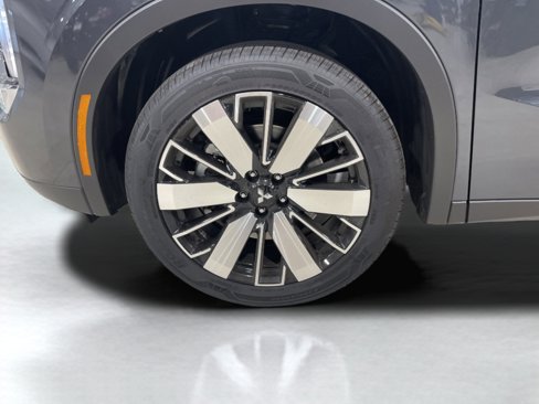 New 2025 Mitsubishi Outlander SE image 8