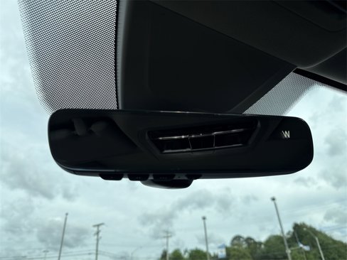 New 2025 Volkswagen Atlas SE image 38