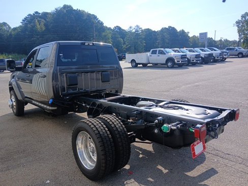 New 2026 RAM 4500 Laramie w/ Laramie Trim Package image 5