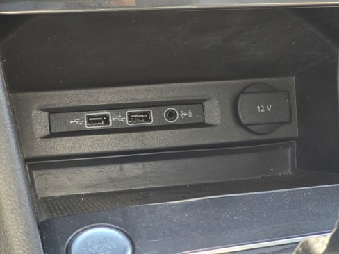 Used 2020 Volkswagen Tiguan SE w/ Panoramic Sunroof Package image 35