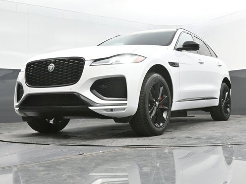 New 2026 Jaguar F-PACE R-Dynamic S image 32