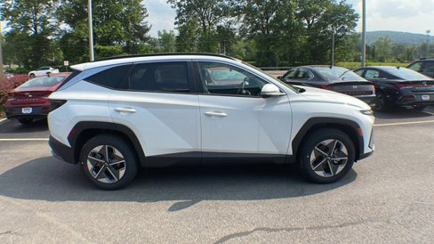 New 2025 Hyundai Tucson SEL image 3