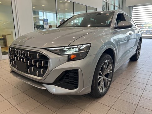 New 2025 Audi Q8 Premium image 3