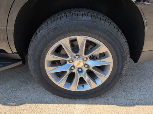 New 2026 Chevrolet Tahoe Premier image 3