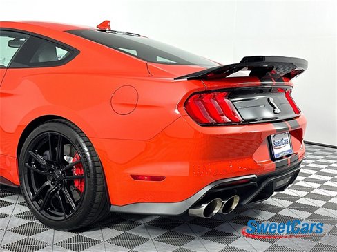 Used 2022 Ford Mustang Shelby GT500 w/ Technology Package image 46