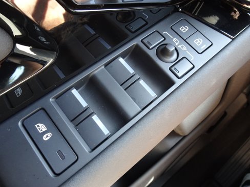 New 2026 Land Rover Range Rover Evoque Dynamic SE image 24