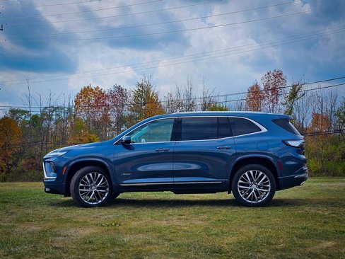 New 2026 Buick Enclave Avenir w/ Super Cruise Package image 7