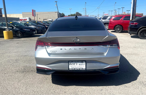 Used 2021 Hyundai Elantra SEL w/ Convenience + Premium Package image 7