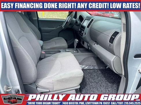 Used 2019 Nissan Frontier SV image 15
