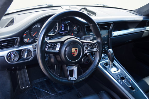 Used 2017 Porsche 911 Turbo image 19