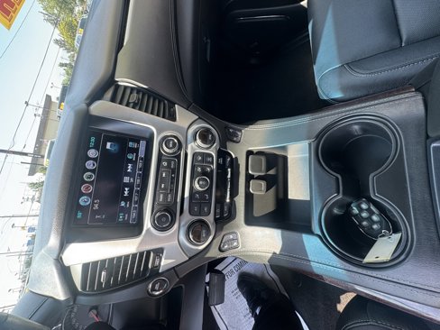 Used 2018 GMC Yukon SLT w/ Open Road Package image 20
