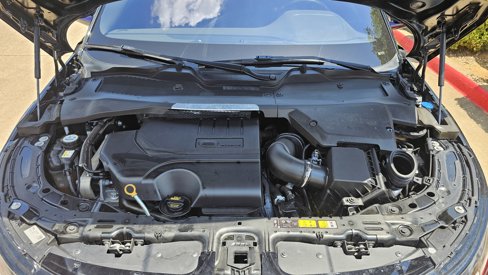 Used 2020 Land Rover Range Rover Evoque R-Dynamic SE image 18