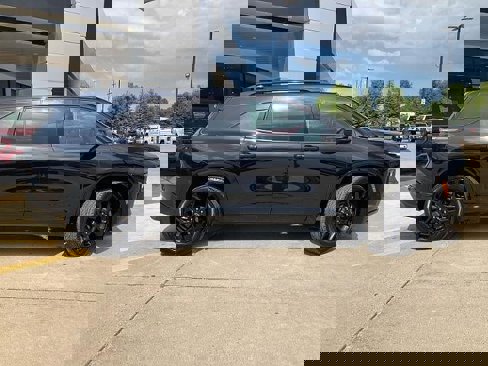 Used 2024 Chevrolet Traverse RS w/ LPO, Floor Liner Package image 3