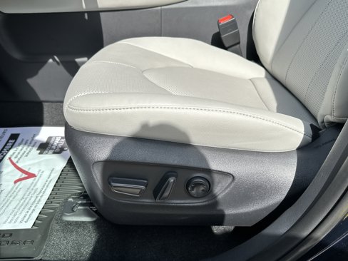 New 2026 Toyota Grand Highlander Platinum image 12