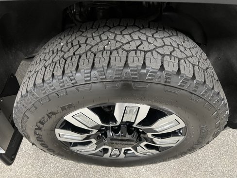 Used 2024 GMC Sierra 3500 Denali w/ Technology Package image 22