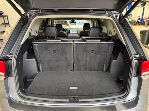 Certified 2024 Volkswagen Atlas SE image 28