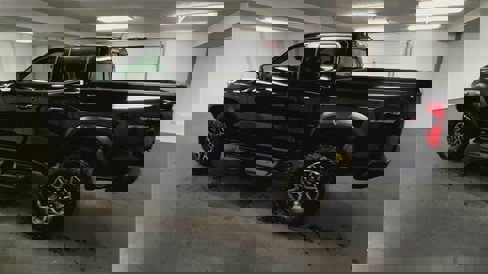 Certified 2024 Chevrolet Colorado ZR2 w/ Technology Package image 42