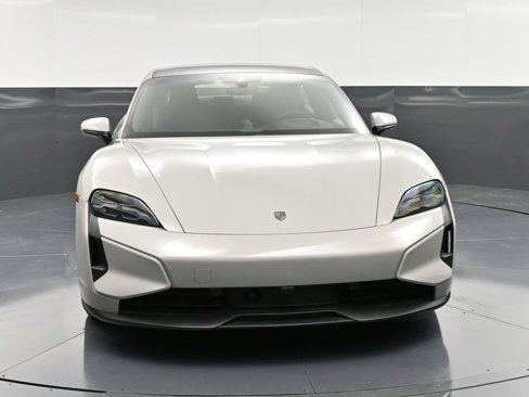 New 2025 Porsche Taycan Turbo image 11