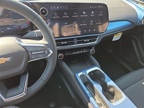 New 2026 Chevrolet Equinox EV LT image 13