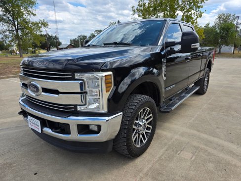 Used 2019 Ford F250 Lariat w/ Lariat Value Package image 2