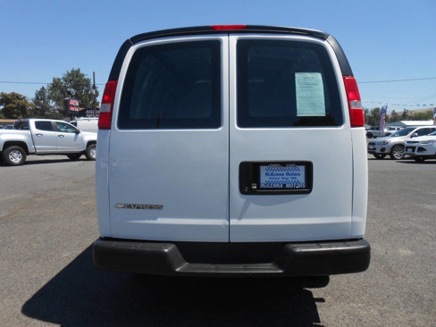 Used 2018 Chevrolet Express 2500 image 8