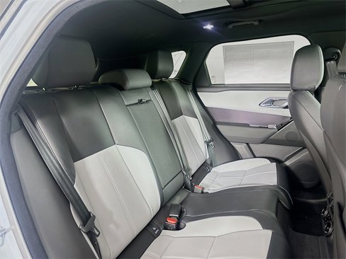 Used 2026 Land Rover Range Rover Velar Dynamic SE image 27