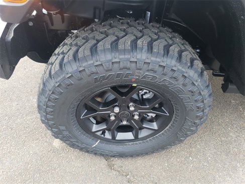 New 2025 Jeep Wrangler Willys image 17