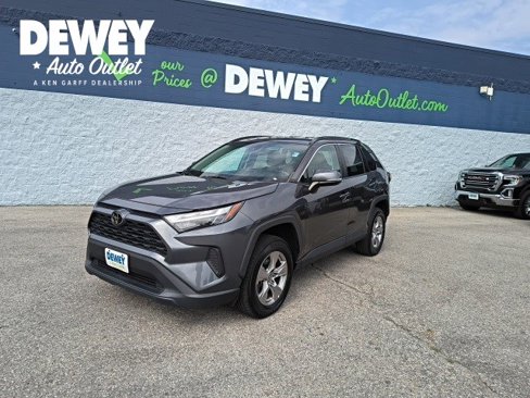 Used 2022 Toyota RAV4 XLE image 1