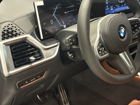 New 2026 BMW X7 xDrive40i w/ Executive Package image 14