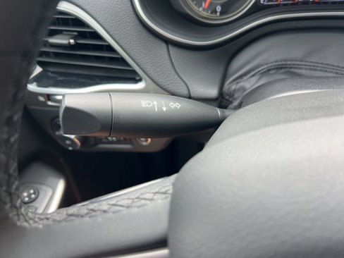Certified 2022 Jeep Cherokee Limited image 18