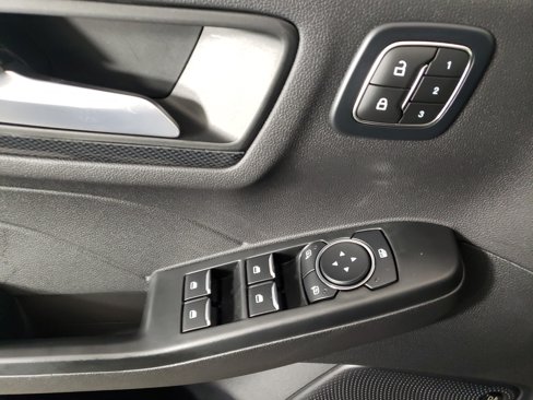 Used 2025 Ford Escape ST-Line Elite w/ Premium Technology Package image 9