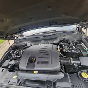 Used 2020 Land Rover Range Rover Sport HST image 16