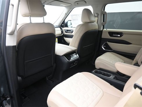 New 2026 Nissan Armada Platinum image 23